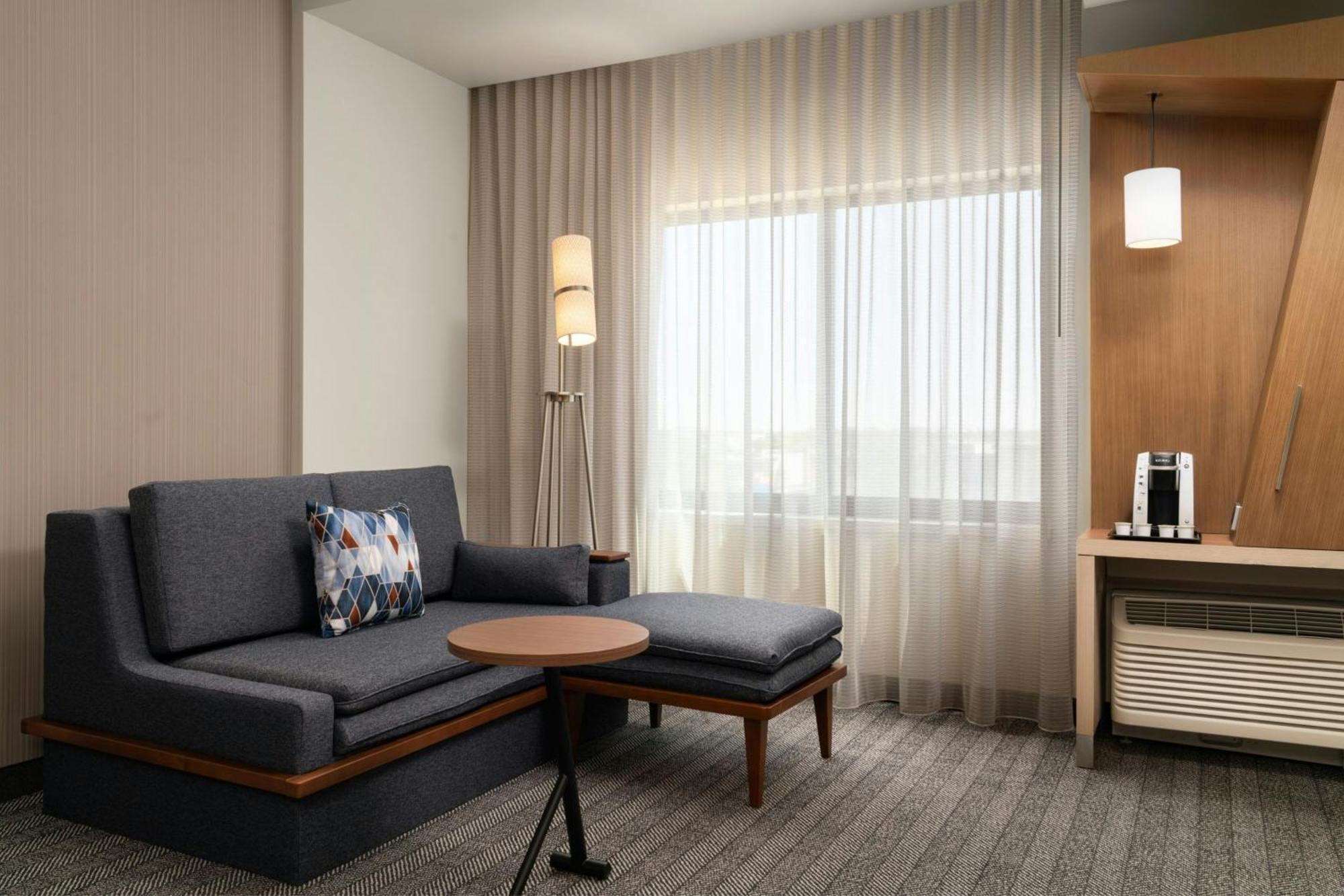 Courtyard By Marriott Denver North/Westminster Eastlake Экстерьер фото